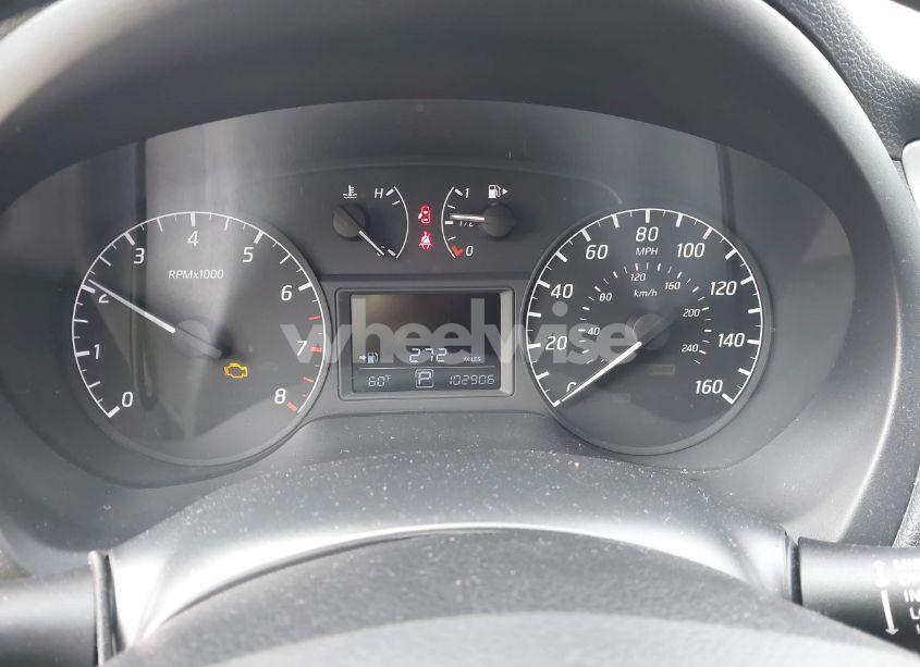 Photo 7 of 2017 Nissan Sentra S (VIN 3N1AB7AP1HY379890)