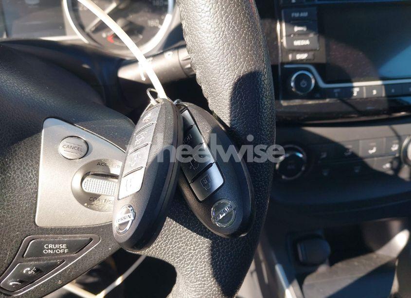 Photo 11 of 2017 Nissan Sentra SV (VIN 3N1AB7AP1HY387651)