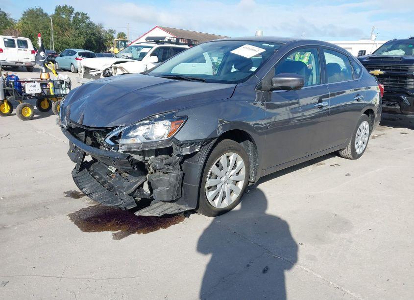 Photo 2 of 2017 Nissan Sentra SV (VIN 3N1AB7AP1HY393126)