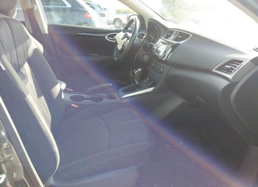 Photo 5 of 2017 Nissan Sentra SV (VIN 3N1AB7AP1HY393126)