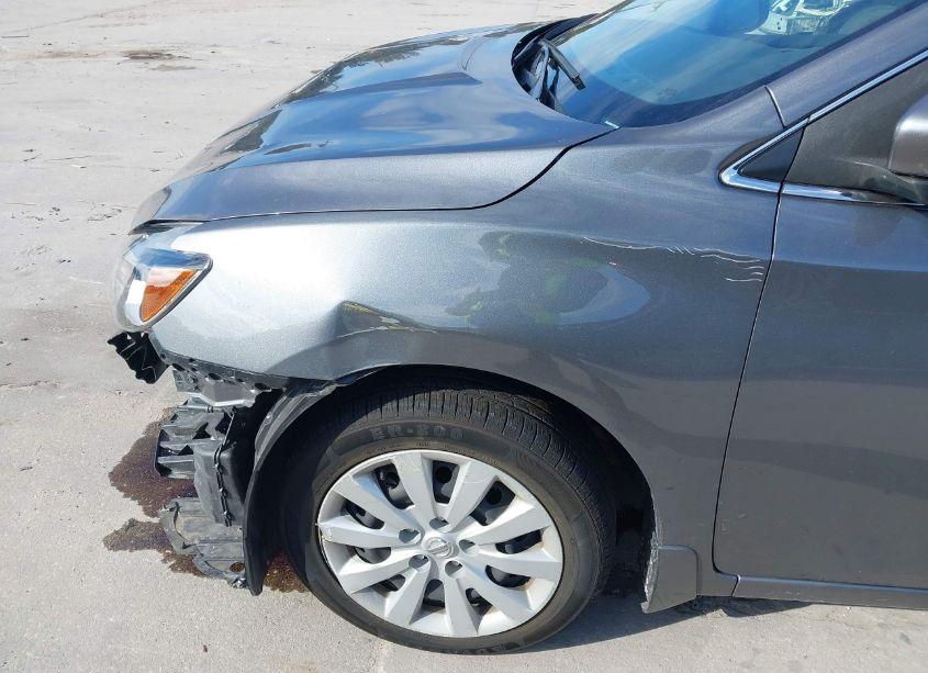 Photo 6 of 2017 Nissan Sentra SV (VIN 3N1AB7AP1HY393126)