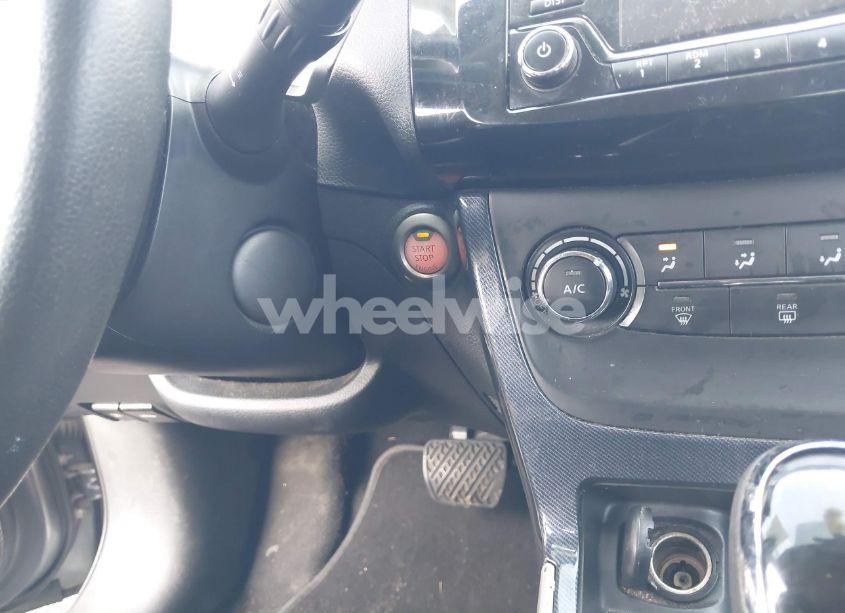 Photo 11 of 2017 Nissan Sentra SR (VIN 3N1AB7AP1HY404352)