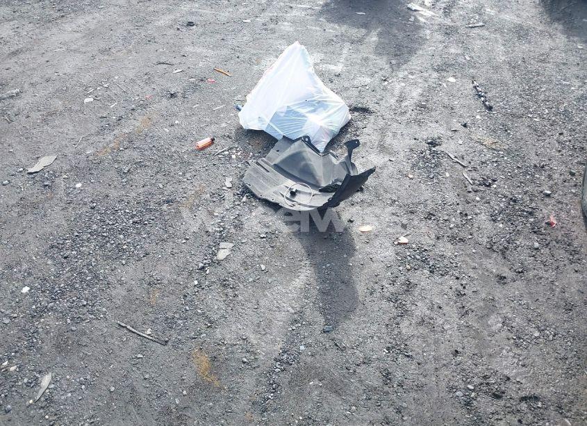 Photo 12 of 2017 Nissan Sentra SR (VIN 3N1AB7AP1HY404352)