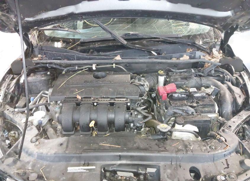 Photo 10 of 2018 Nissan Sentra SV (VIN 3N1AB7AP1JL618230)
