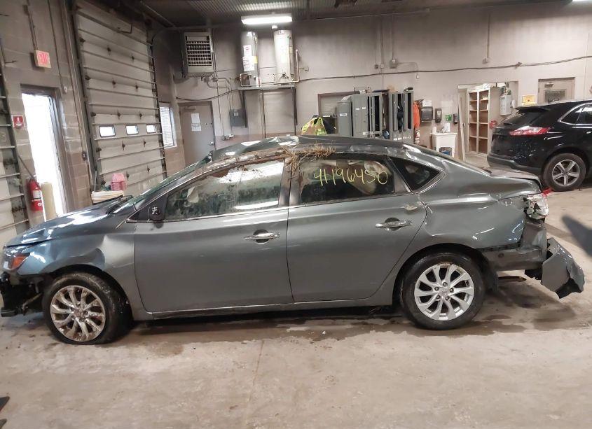 Photo 15 of 2018 Nissan Sentra SV (VIN 3N1AB7AP1JL618230)
