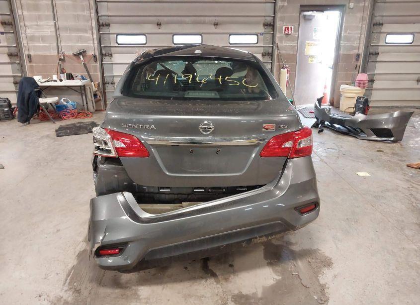Photo 17 of 2018 Nissan Sentra SV (VIN 3N1AB7AP1JL618230)