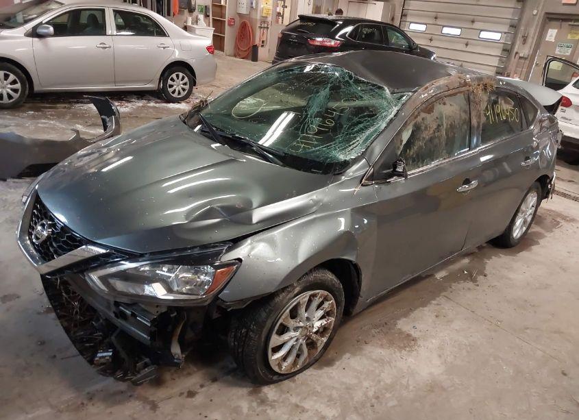Photo 6 of 2018 Nissan Sentra SV (VIN 3N1AB7AP1JL618230)