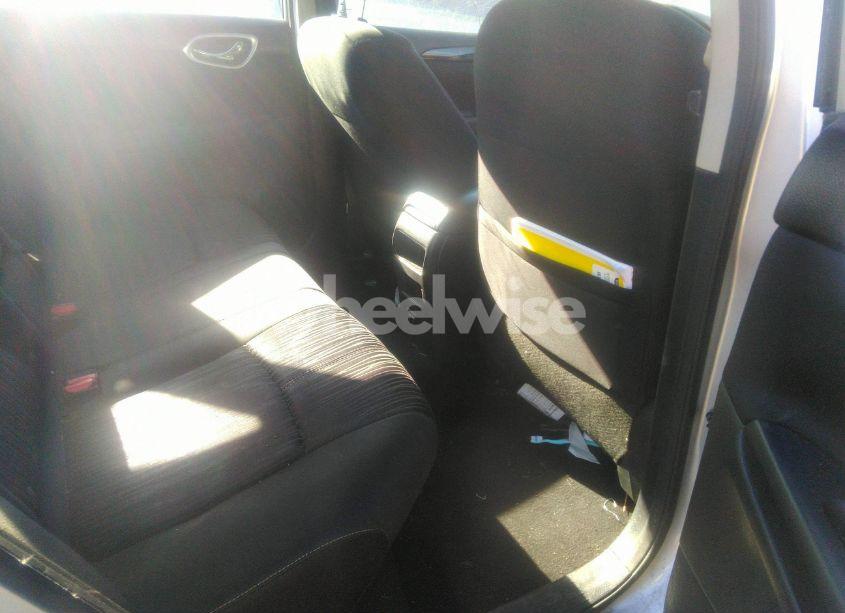 Photo 8 of 2018 Nissan Sentra SV (VIN 3N1AB7AP1JL626277)