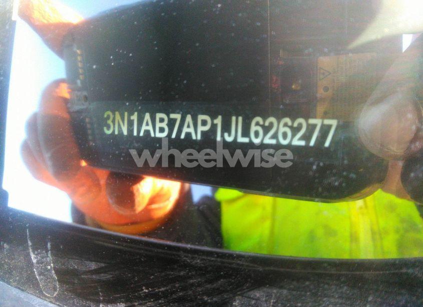 Photo 9 of 2018 Nissan Sentra SV (VIN 3N1AB7AP1JL626277)