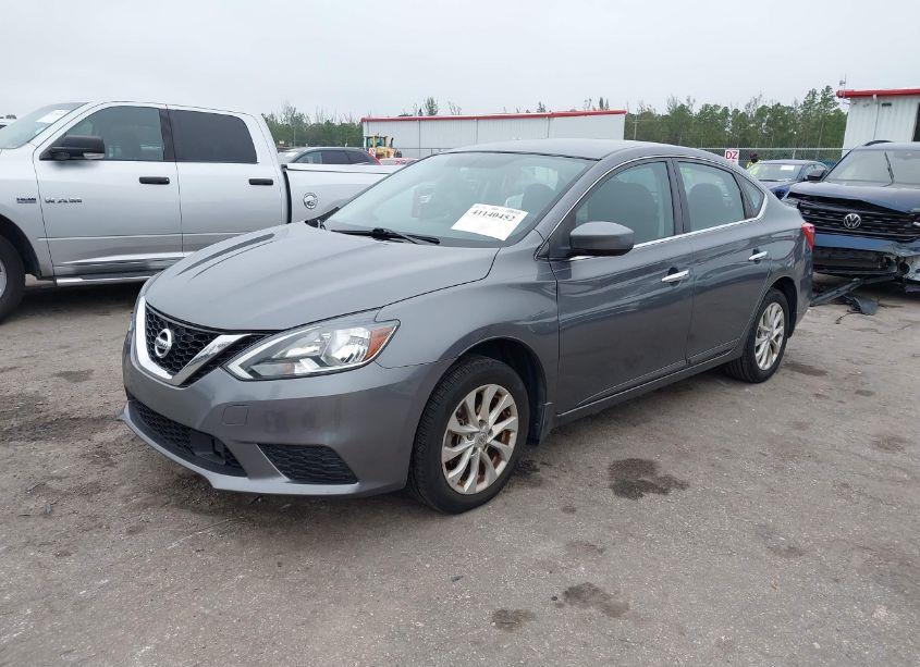 Photo 2 of 2018 Nissan Sentra SV (VIN 3N1AB7AP1JL627509)