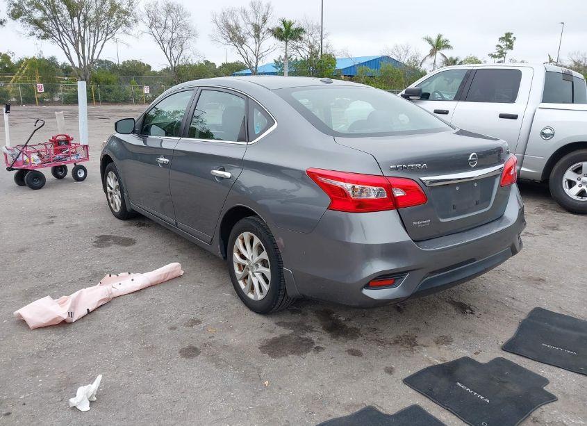 Photo 3 of 2018 Nissan Sentra SV (VIN 3N1AB7AP1JL627509)