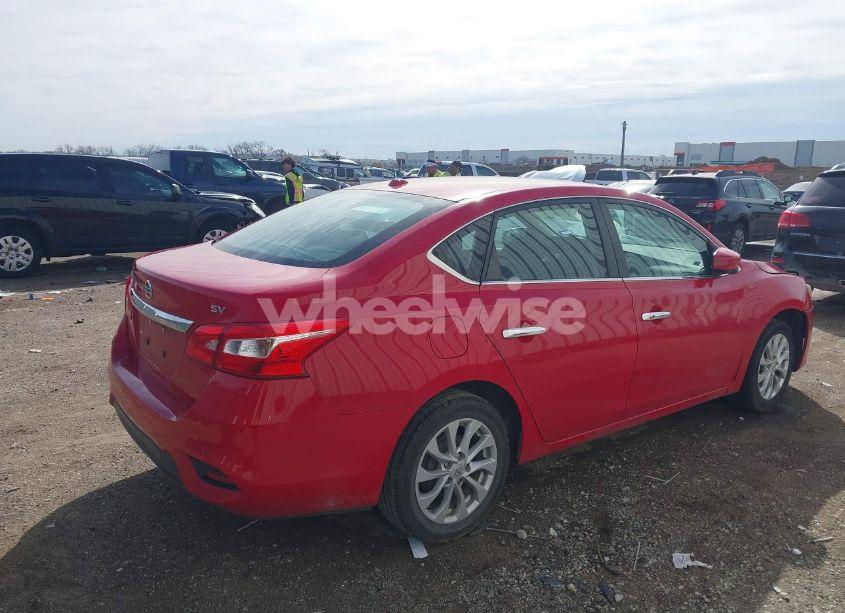 Photo 4 of 2018 Nissan Sentra SV (VIN 3N1AB7AP1JL641006)