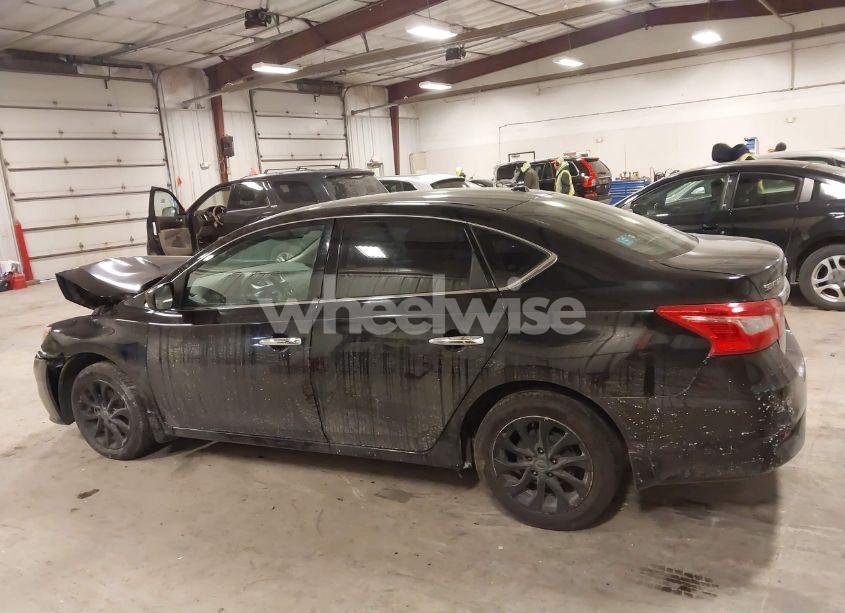Photo 14 of 2018 Nissan Sentra SV (VIN 3N1AB7AP1JL644696)