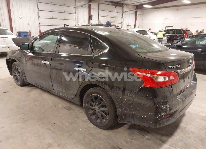 Photo 3 of 2018 Nissan Sentra SV (VIN 3N1AB7AP1JL644696)