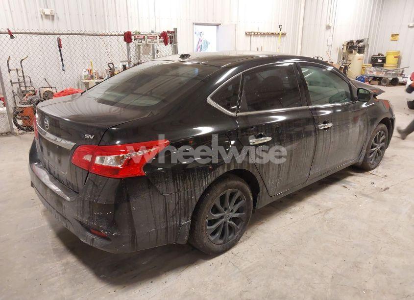 Photo 4 of 2018 Nissan Sentra SV (VIN 3N1AB7AP1JL644696)