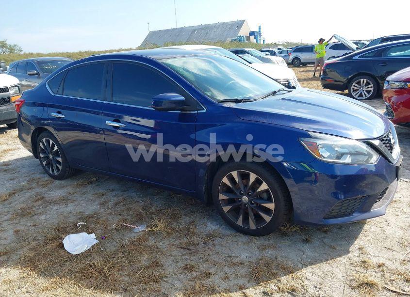 2018 Nissan Sentra SV (VIN 3N1AB7AP1JL658579) main photo