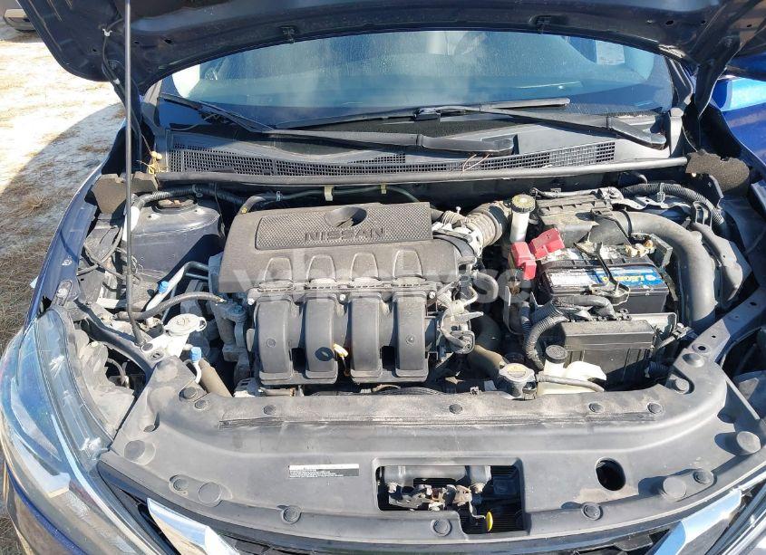 Photo 10 of 2018 Nissan Sentra SV (VIN 3N1AB7AP1JL658579)