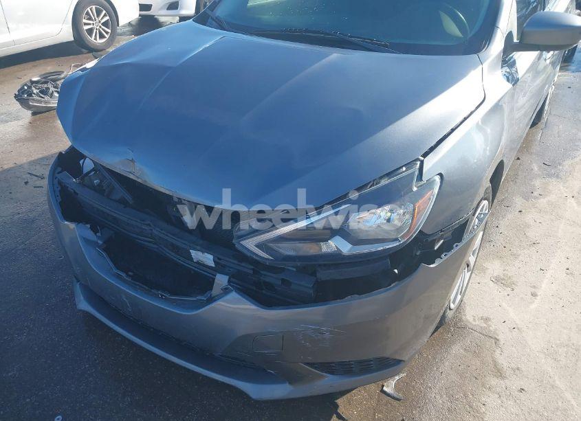 Photo 6 of 2018 Nissan Sentra S (VIN 3N1AB7AP1JY201919)