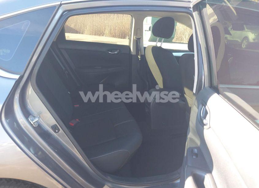 Photo 8 of 2018 Nissan Sentra S (VIN 3N1AB7AP1JY201919)