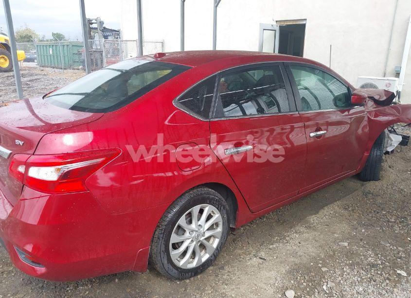 Photo 4 of 2018 Nissan Sentra SV (VIN 3N1AB7AP1JY204772)
