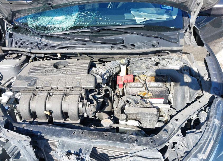 Photo 10 of 2018 Nissan Sentra SV (VIN 3N1AB7AP1JY205565)