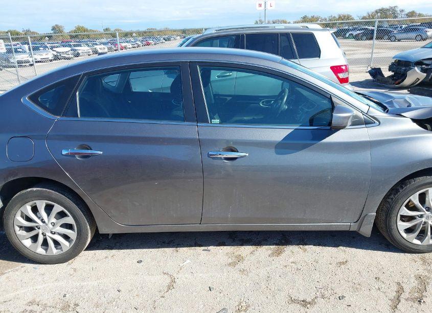Photo 14 of 2018 Nissan Sentra SV (VIN 3N1AB7AP1JY205565)