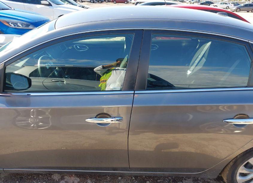 Photo 15 of 2018 Nissan Sentra SV (VIN 3N1AB7AP1JY205565)