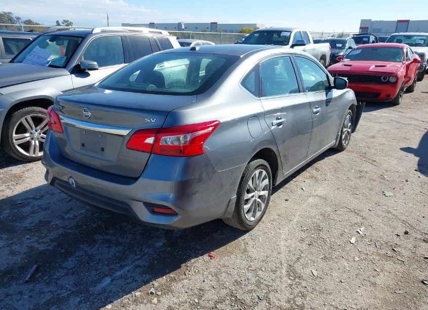 Photo 4 of 2018 Nissan Sentra SV (VIN 3N1AB7AP1JY205565)