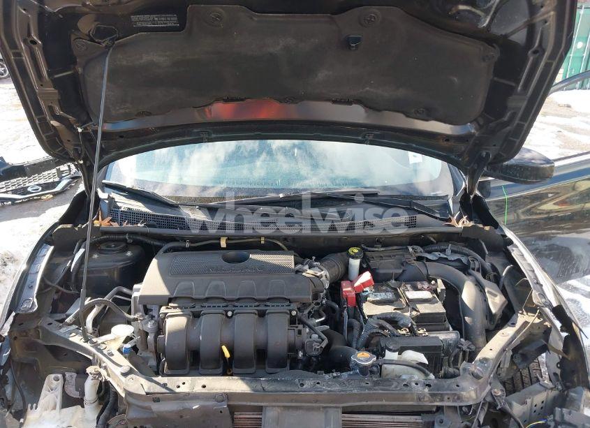 Photo 10 of 2018 Nissan Sentra SV (VIN 3N1AB7AP1JY208577)