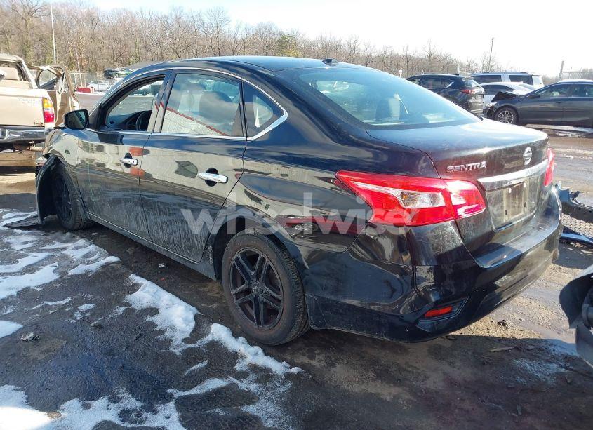 Photo 3 of 2018 Nissan Sentra SV (VIN 3N1AB7AP1JY208577)