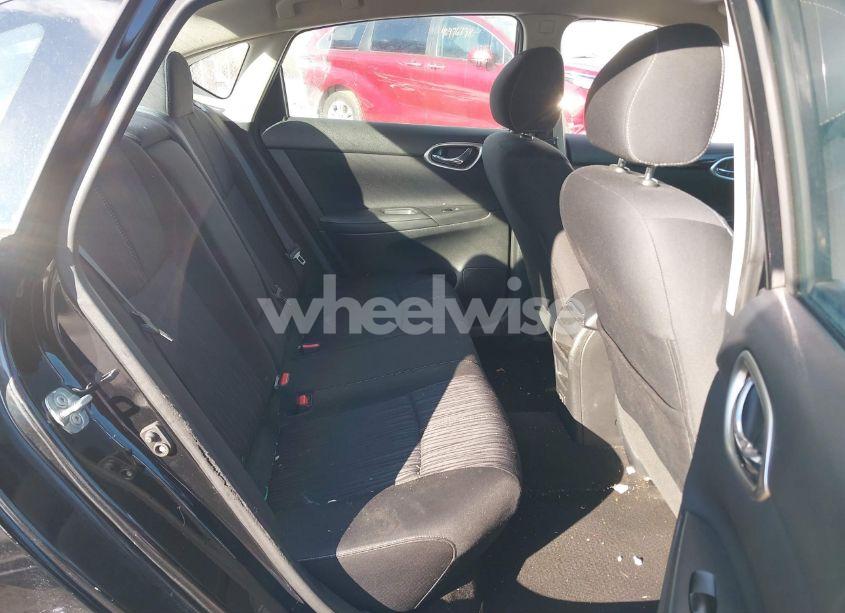 Photo 8 of 2018 Nissan Sentra SV (VIN 3N1AB7AP1JY208577)