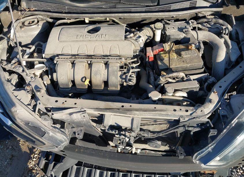 Photo 10 of 2018 Nissan Sentra SR (VIN 3N1AB7AP1JY220471)