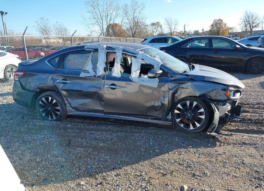 Photo 12 of 2018 Nissan Sentra SR (VIN 3N1AB7AP1JY220471)