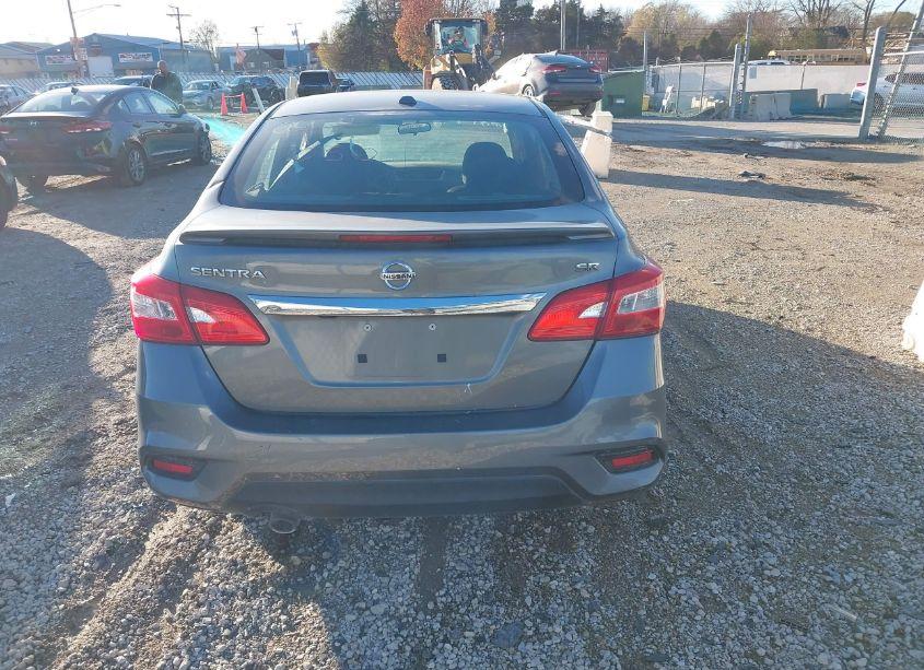 Photo 15 of 2018 Nissan Sentra SR (VIN 3N1AB7AP1JY220471)