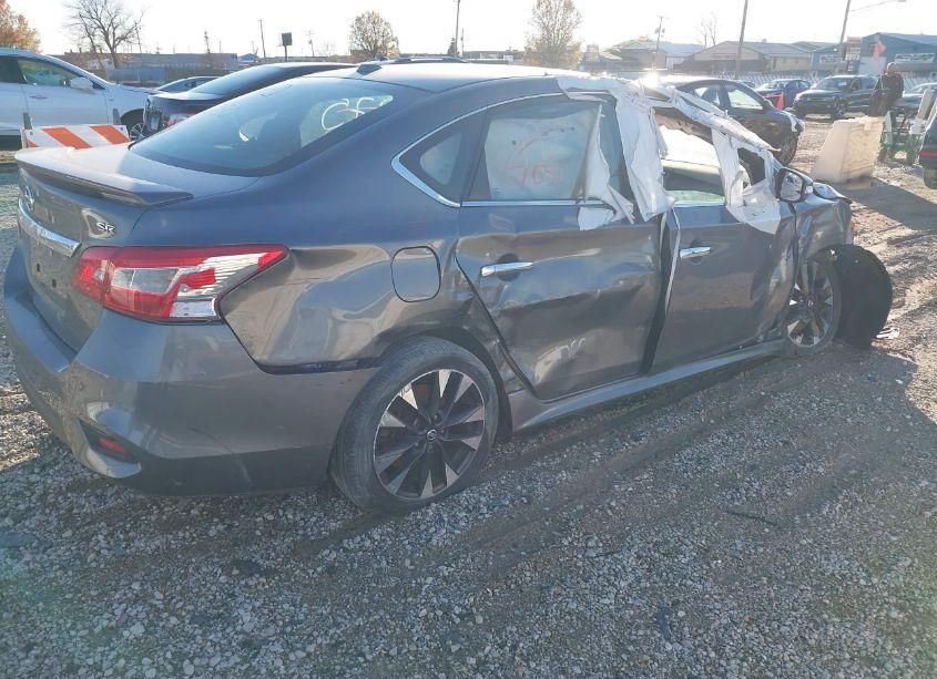 Photo 4 of 2018 Nissan Sentra SR (VIN 3N1AB7AP1JY220471)