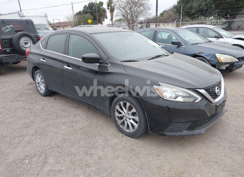 2018 Nissan Sentra S (VIN 3N1AB7AP1JY221815) main photo