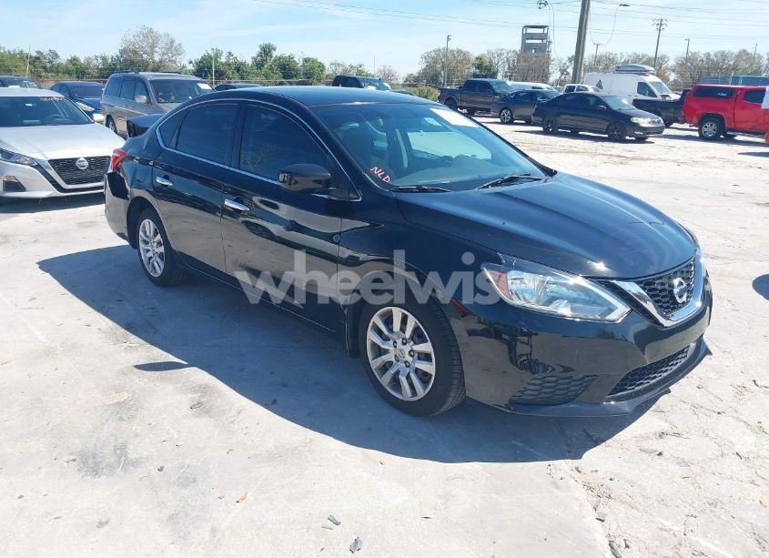 2018 Nissan Sentra S (VIN 3N1AB7AP1JY227730) main photo