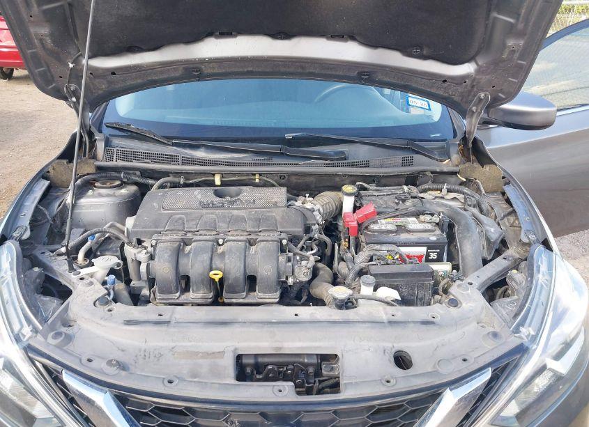 Photo 10 of 2018 Nissan Sentra S (VIN 3N1AB7AP1JY230692)