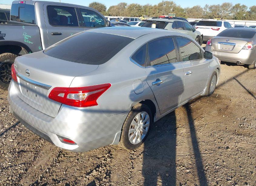 Photo 4 of 2018 Nissan Sentra S (VIN 3N1AB7AP1JY236234)