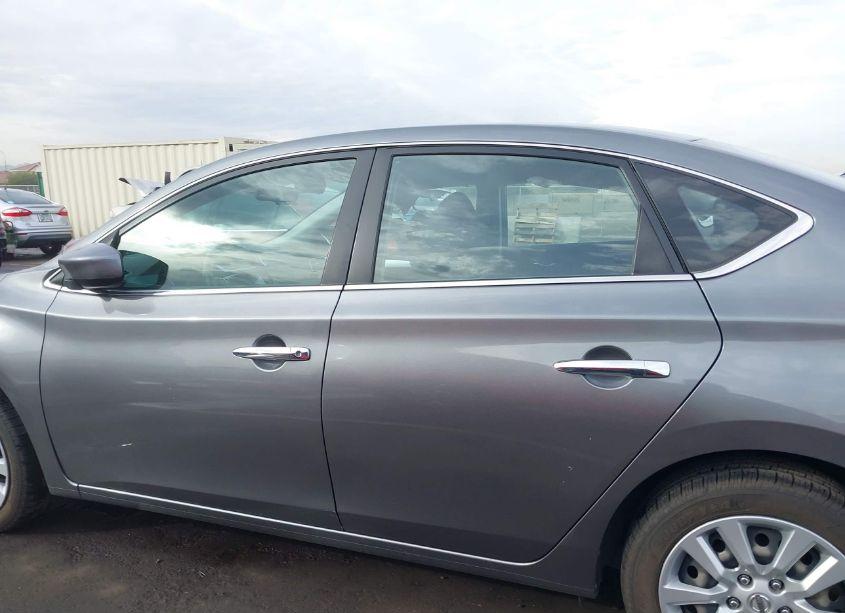 Photo 14 of 2018 Nissan Sentra S (VIN 3N1AB7AP1JY247217)