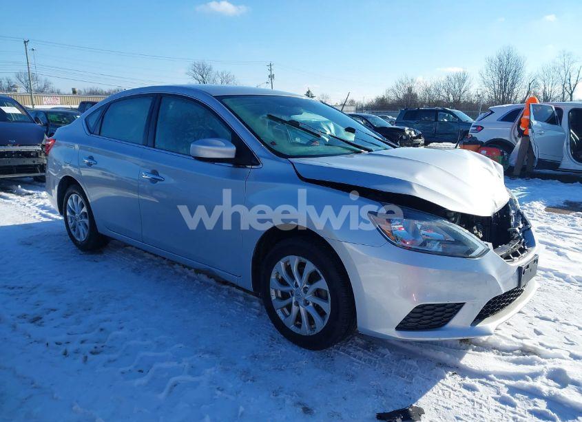 2018 Nissan Sentra SV (VIN 3N1AB7AP1JY247296) main photo