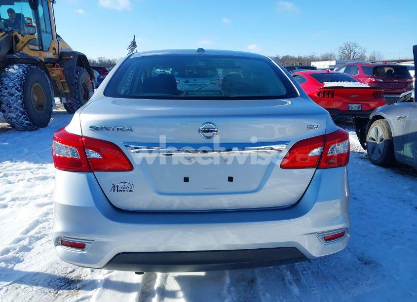 Photo 17 of 2018 Nissan Sentra SV (VIN 3N1AB7AP1JY247296)