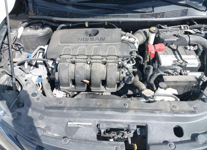 Photo 10 of 2018 Nissan Sentra SR (VIN 3N1AB7AP1JY247413)