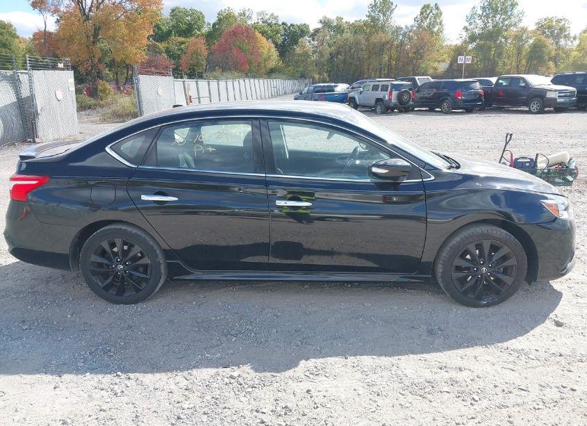 Photo 13 of 2018 Nissan Sentra SR (VIN 3N1AB7AP1JY247413)
