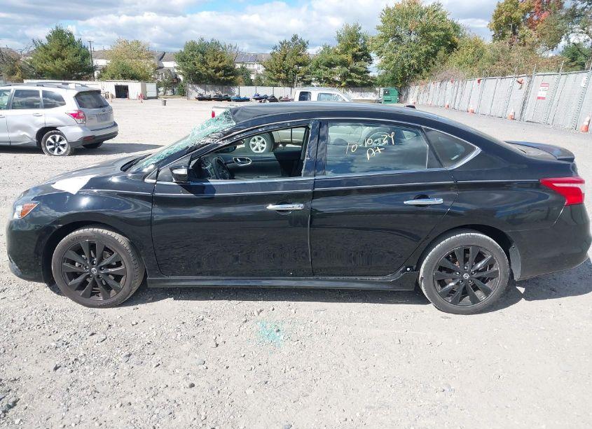 Photo 14 of 2018 Nissan Sentra SR (VIN 3N1AB7AP1JY247413)