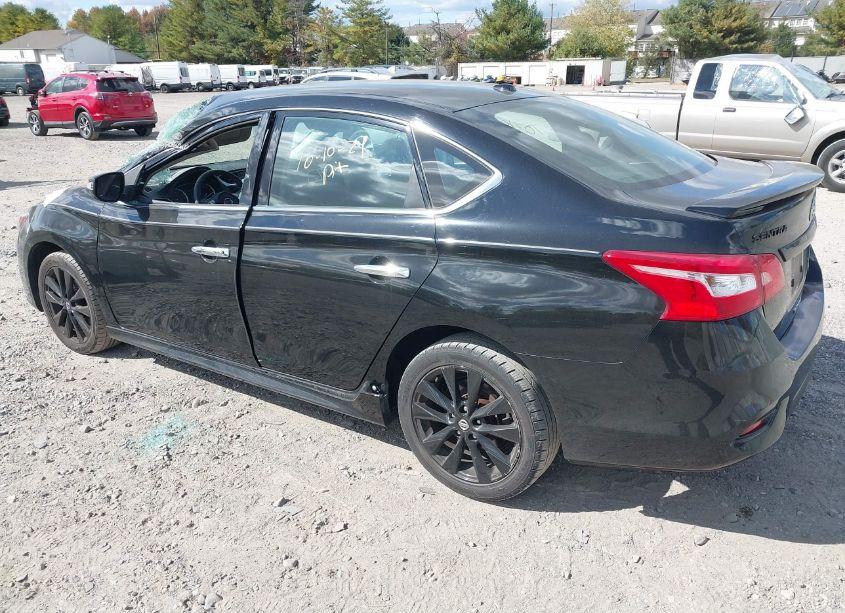 Photo 3 of 2018 Nissan Sentra SR (VIN 3N1AB7AP1JY247413)