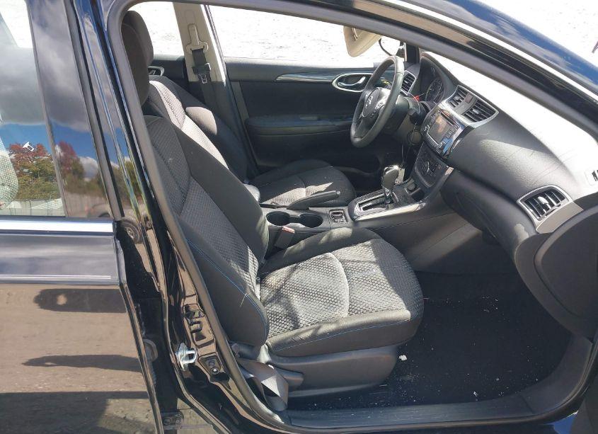 Photo 5 of 2018 Nissan Sentra SR (VIN 3N1AB7AP1JY247413)