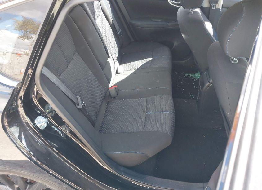 Photo 8 of 2018 Nissan Sentra SR (VIN 3N1AB7AP1JY247413)