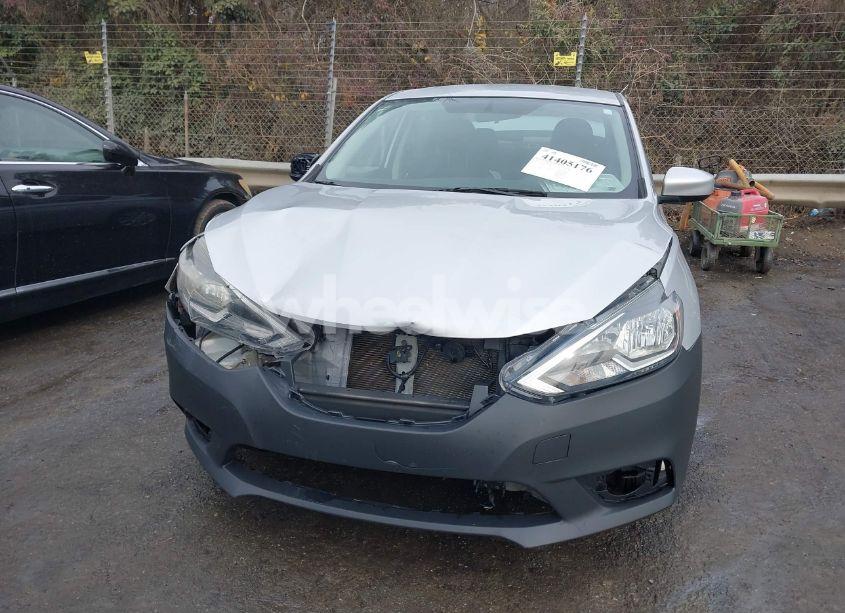 Photo 12 of 2018 Nissan Sentra S (VIN 3N1AB7AP1JY252238)