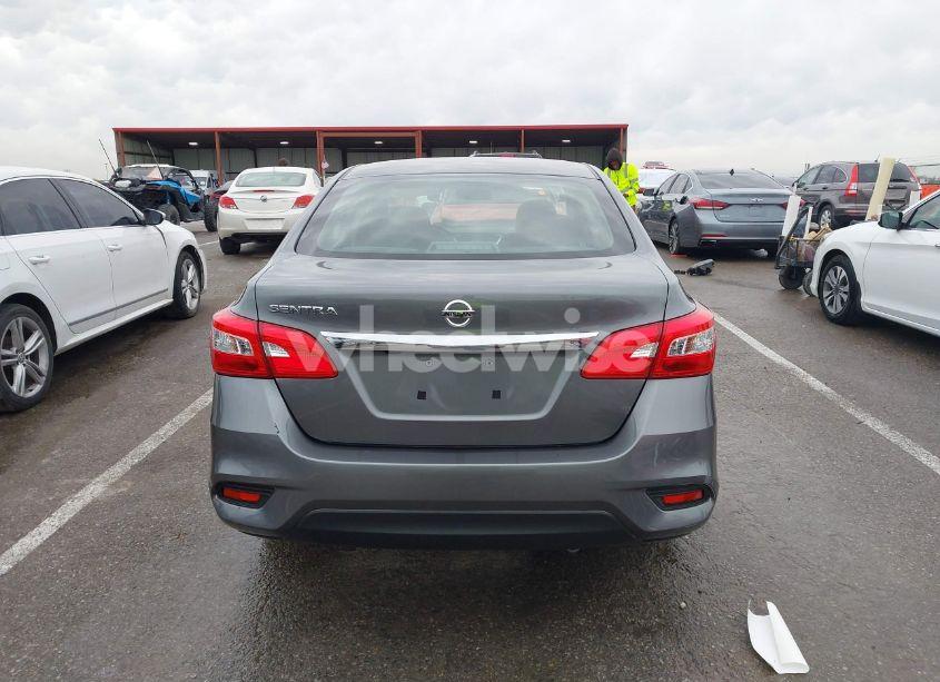 Photo 17 of 2018 Nissan Sentra S (VIN 3N1AB7AP1JY261974)